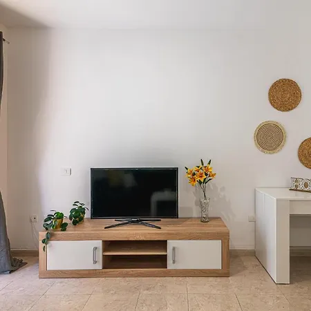 Centrico Apartamento Con Garaje En 圣克鲁斯-德特内里费
