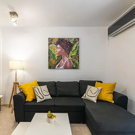 Centrico Apartamento Con Garaje En *
