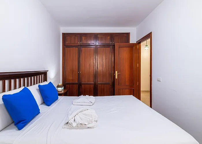 Centrico Apartamento Con Garaje En *