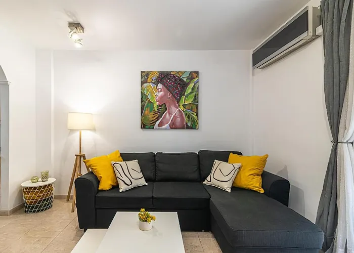 Centrico Apartamento Con Garaje En *