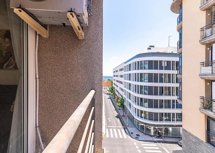 Centrico Apartamento Con Garaje En *