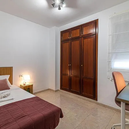 Centrico Apartamento Con Garaje En Apartament *